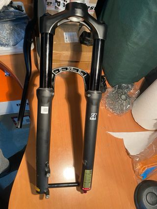 Horquilla SR Suntour Raidon 34 Boost