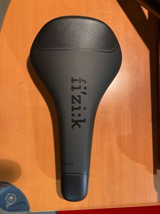 Sillín Fizik Taiga Negro