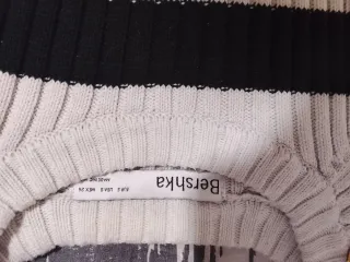 Jersey Bershka rayas blanco y negro talla S