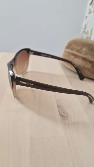 Occhiali da sole Miu Miu da donna