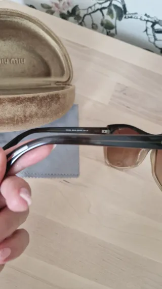 Occhiali da sole Miu Miu da donna