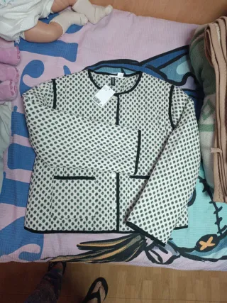 Chaqueta H&M acolchada estampado M