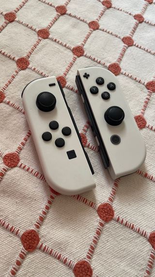 Nintendo Switch OLED con scatola e accessori