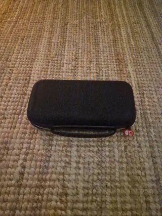 Nintendo Switch Verde e Rosso con Accessori