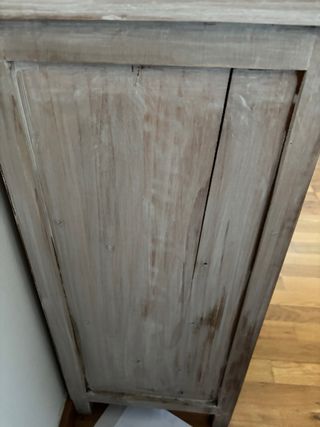 Cajonera de madera blanca y marrón