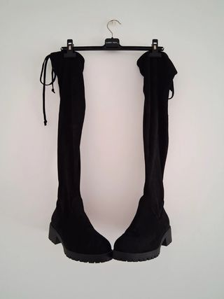 Botas altas negras