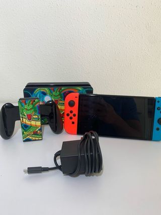 Nintendo Switch OLED Edizione Dragon Ball