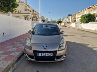 Renault Scenic 2011