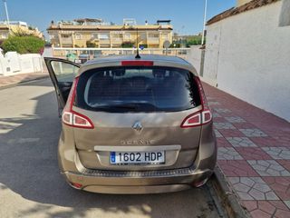 Renault Scenic 2011