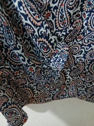 Blusa Sfera Estampada Talla 42/46 sin usar.