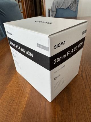 SIGMA 28mm f/1.4 DG HSM Art (L-Mount.)