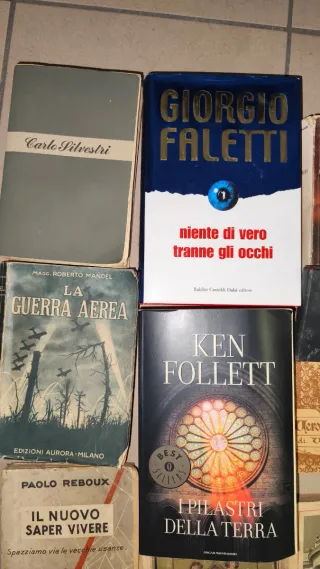 Diversi libri antichi