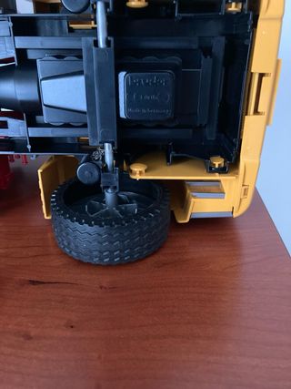 Carro attrezzi Bruder con fuoristrada