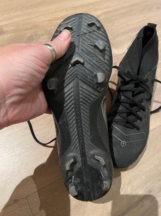 Botas de fútbol Nike para niño