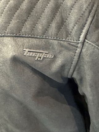 Turygan Cazadora de cuero negra para moto