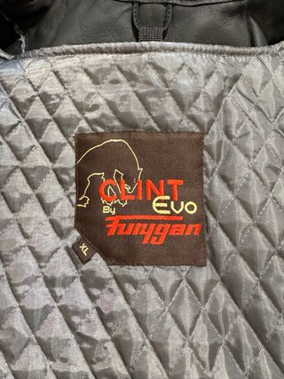 Turygan Cazadora de cuero negra para moto