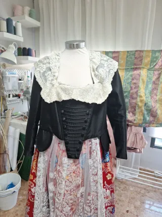 Corpiño de fallera negro