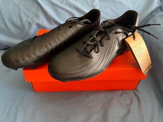 Botas de fútbol Nike Talla 44 Negras Nuevas
