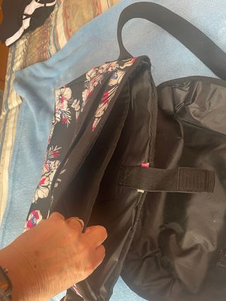 Bolso Roxy floral, ideal para portatil, libros etc