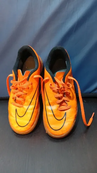 Botas fútbol sala niño/niña Talla 35