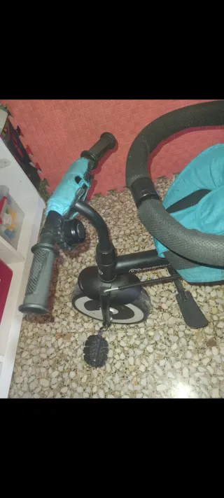 Triciclo infantil azul