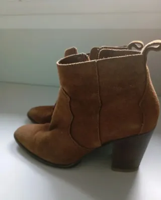 Botines cowboy Mango piel marrón talla 38