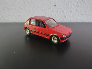 Peugeot 205 1/43