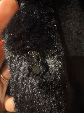 Coralise pelliccia sintetica nera