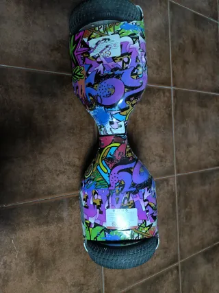 Hoverboard con diseño graffiti