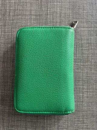 Cartera Desigual Verde con Logo Grabado