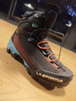 La Sportiva Aequilibrium ST GTX Donna