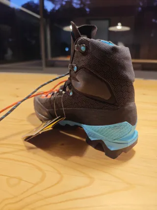 La Sportiva Aequilibrium ST GTX Donna