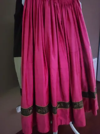 Falda Huetana rosa fucsia seda salvaje