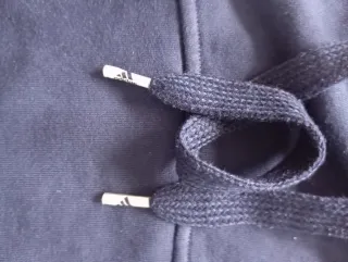 Sudadera Adidas con capucha azul marino