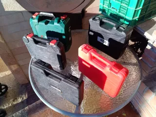 REGALO : Maletines vacíos Parkside, Ratio etc