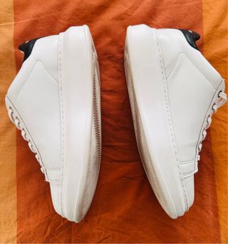Zapatillas Karl Lagerfeld Blancas y con caja