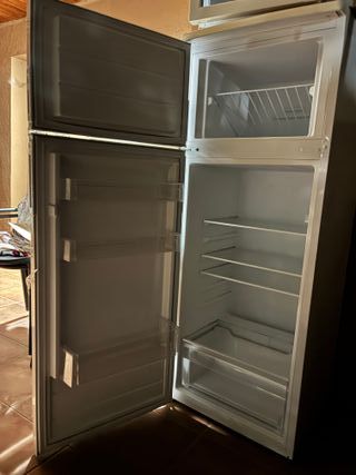 Nevera Combi Benavent Pequeña Blanca