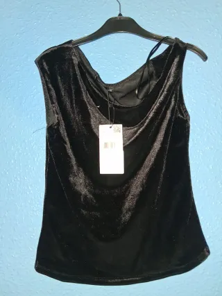 Top Mango Negro Talla S