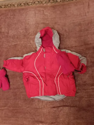 Giubbotto neve Decathlon rosso e grigio con quanti