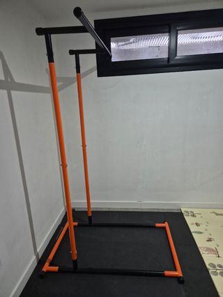 Barras de dominadas y calistenia