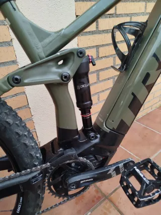 BICICLETA ELÉCTRICA TREK RAIL 5