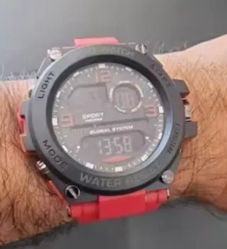 Reloj Deportivo Negro y Rojo
