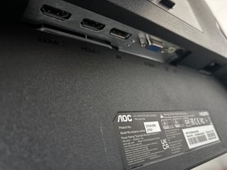 Monitor Gaming AOC 27G2U