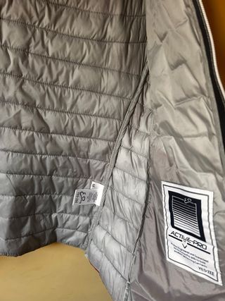 Precioso Chaleco acolchado mangas hombro caído