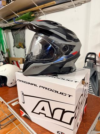 Casco trail Airoh Commander