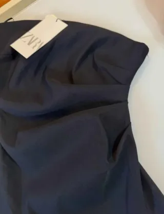 Top Zara Negro Talla S (equivale a XS)