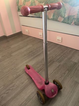 Patinete Globber 3 ruedas rosa 3€
