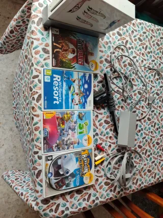 Nintendo Wii Bianca + 4 Giochi