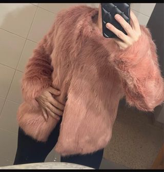Chaquetón rosa pelo sintético