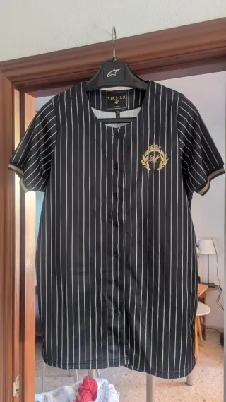 Camiseta SikSilk rayas doradas